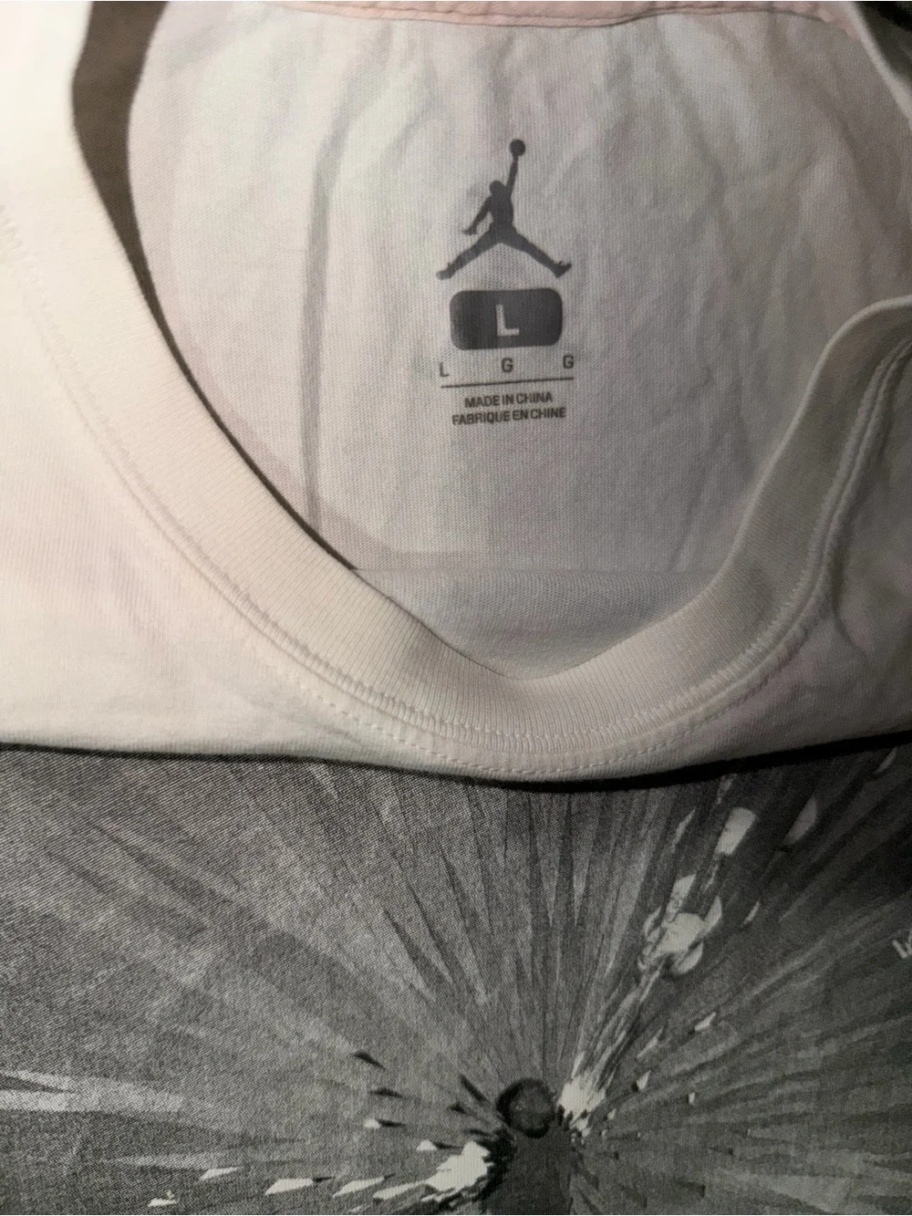 Michael Jordan Mural SHATTERED Graphic Print Men's White T-Shirt Size Large
